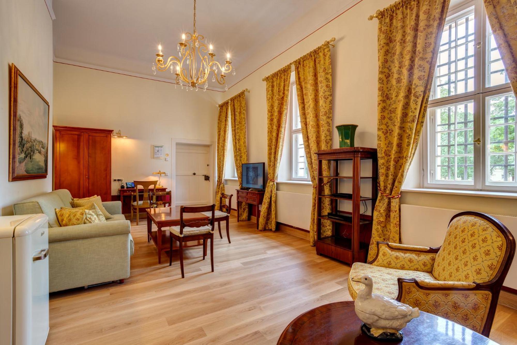 Urlaubsresidenz Marstall Und Kanzlei Im Schlossensemble Luebbenau Bilik gambar